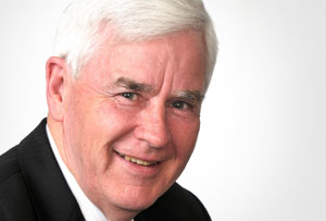 Dr Donald Charrett